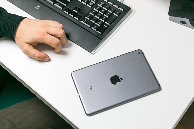 Apple iPad mini Retina (32).jpg